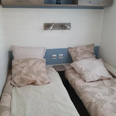 Mobilhome Climatise 6 Pers Domaine De La Forge 캠프장 *